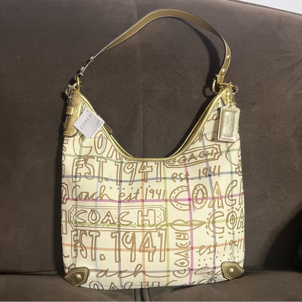 ❗️CLOSET CO SALE❗️Coach Bag in Cream and Gold Hobo (with tag)